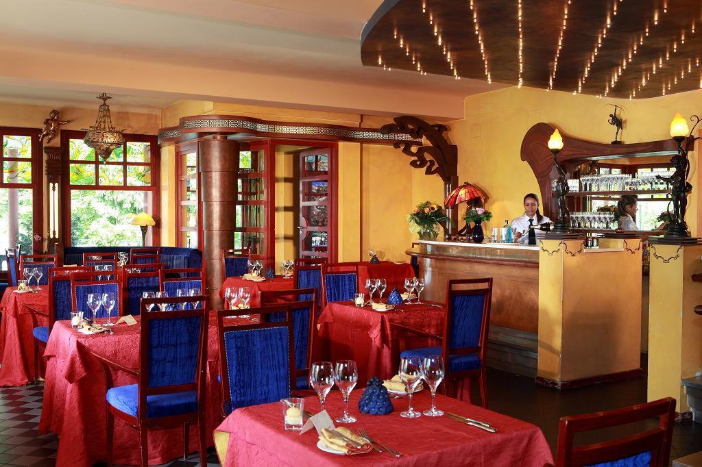 The Seven Hotel Esch-sur-Alzette Restoran foto